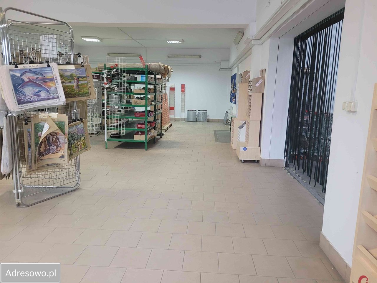 Hala/magazyn Kraków Rybitwy, ul. Obrońców Modlina. Zdjęcie 15