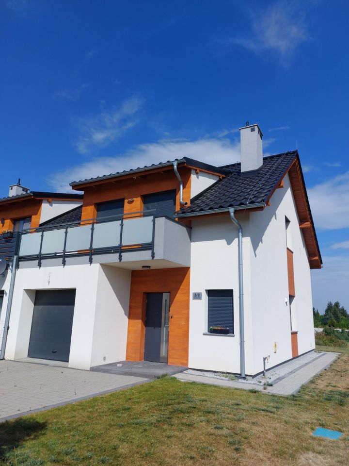 bliźniak, 4 pokoje Dzierżoniów, ul. Kamienna. Zdjęcie 2