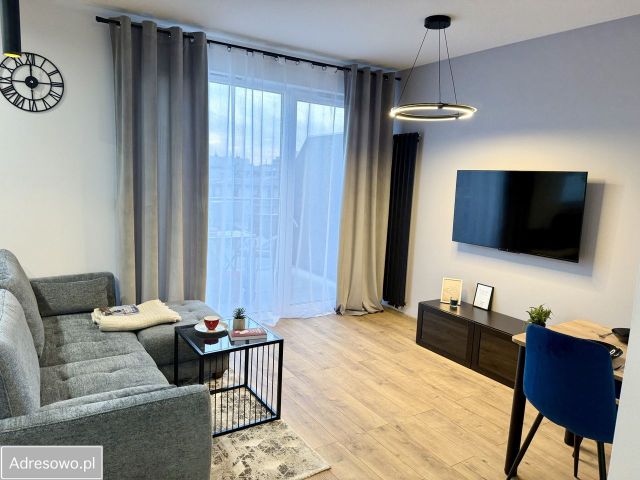 Mieszkanie 2-pokojowe Ząbki Centrum, ul. Ignacego Krasickiego. Zdjęcie 1