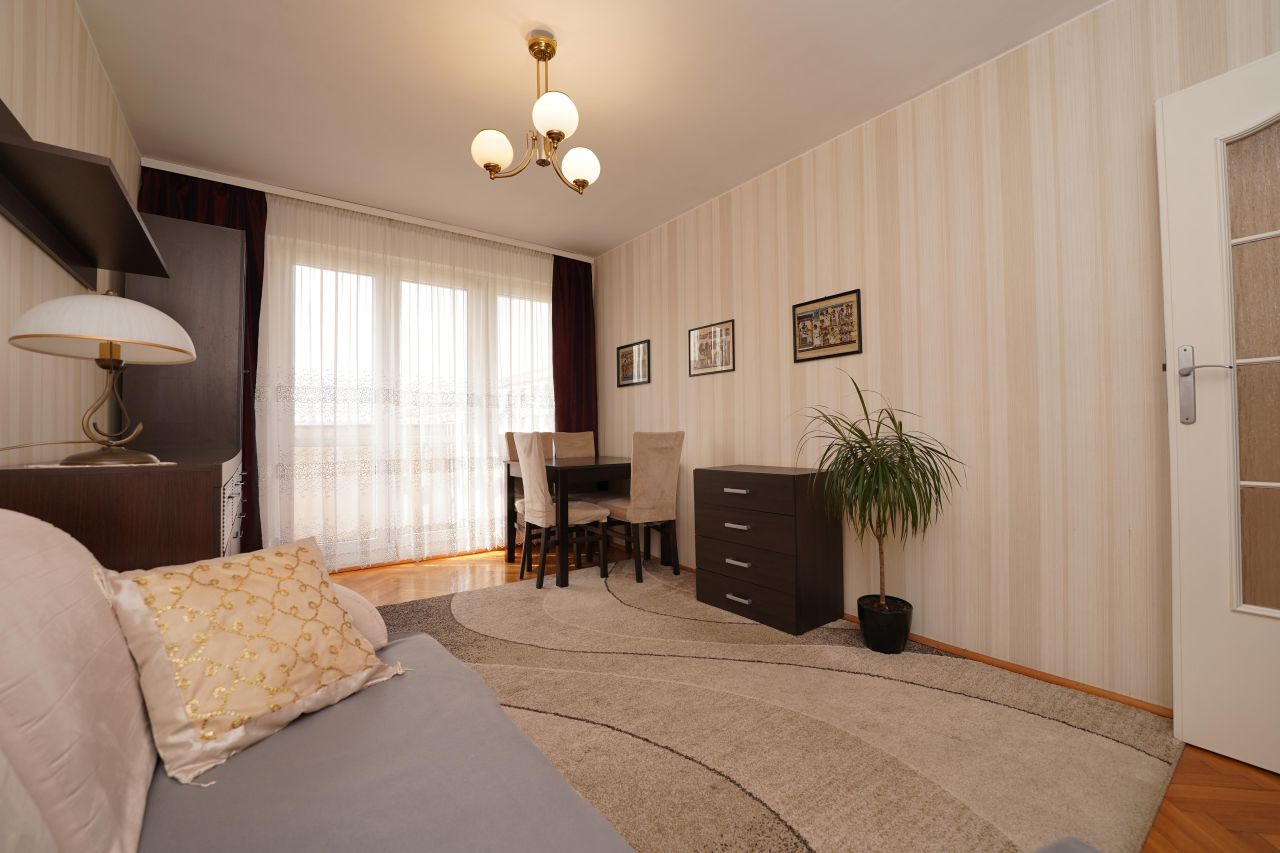 Mieszkanie 3-pokojowe Gdynia Obłuże, ul. Białowieska. Zdjęcie 2