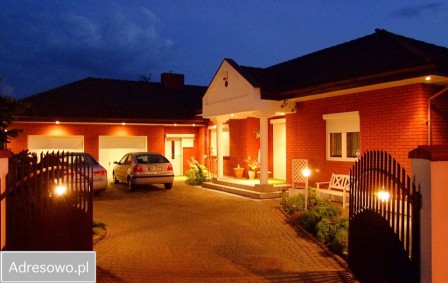 dom wolnostojący, 4 pokoje Sulejów Podklasztorze