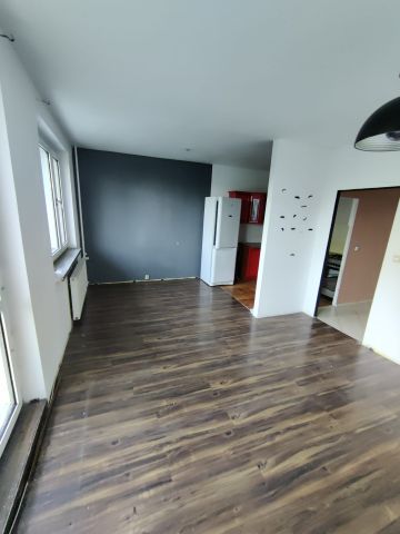 Mieszkanie 3-pokojowe Wodzisław Śląski Jedłownik, os. XXX-lecia PRL. Zdjęcie 1