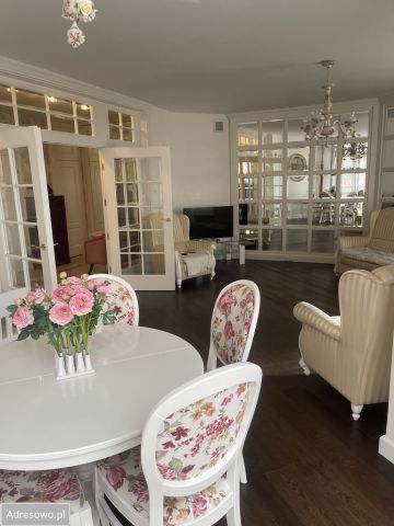 Mieszkanie 3-pokojowe Warszawa Wilanów, al. Wilanowska. Zdjęcie 1