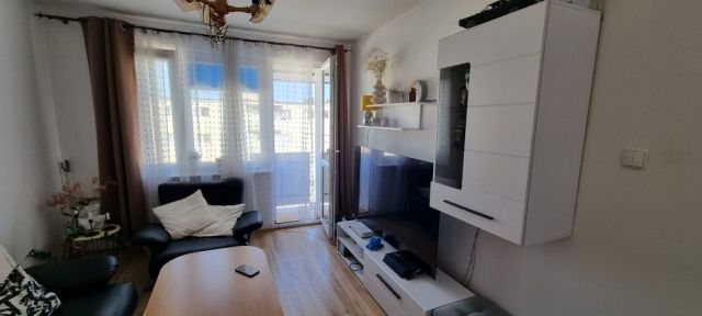 Mieszkanie 2-pokojowe Bydgoszcz Błonie, ul. Konstantego Ildefonsa Gałczyńskiego. Zdjęcie 1