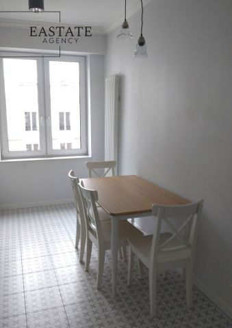 Biuro Warszawa, pl. Konstytucji. Zdjęcie 8