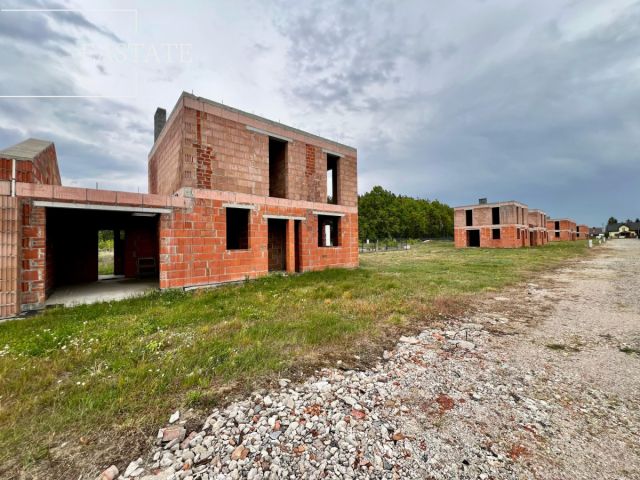 bliźniak, 4 pokoje Grądy, ul. Górna. Zdjęcie 1