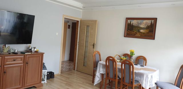 Mieszkanie 3-pokojowe Skarżysko-Kamienna, ul. Powstańców Warszawy. Zdjęcie 1