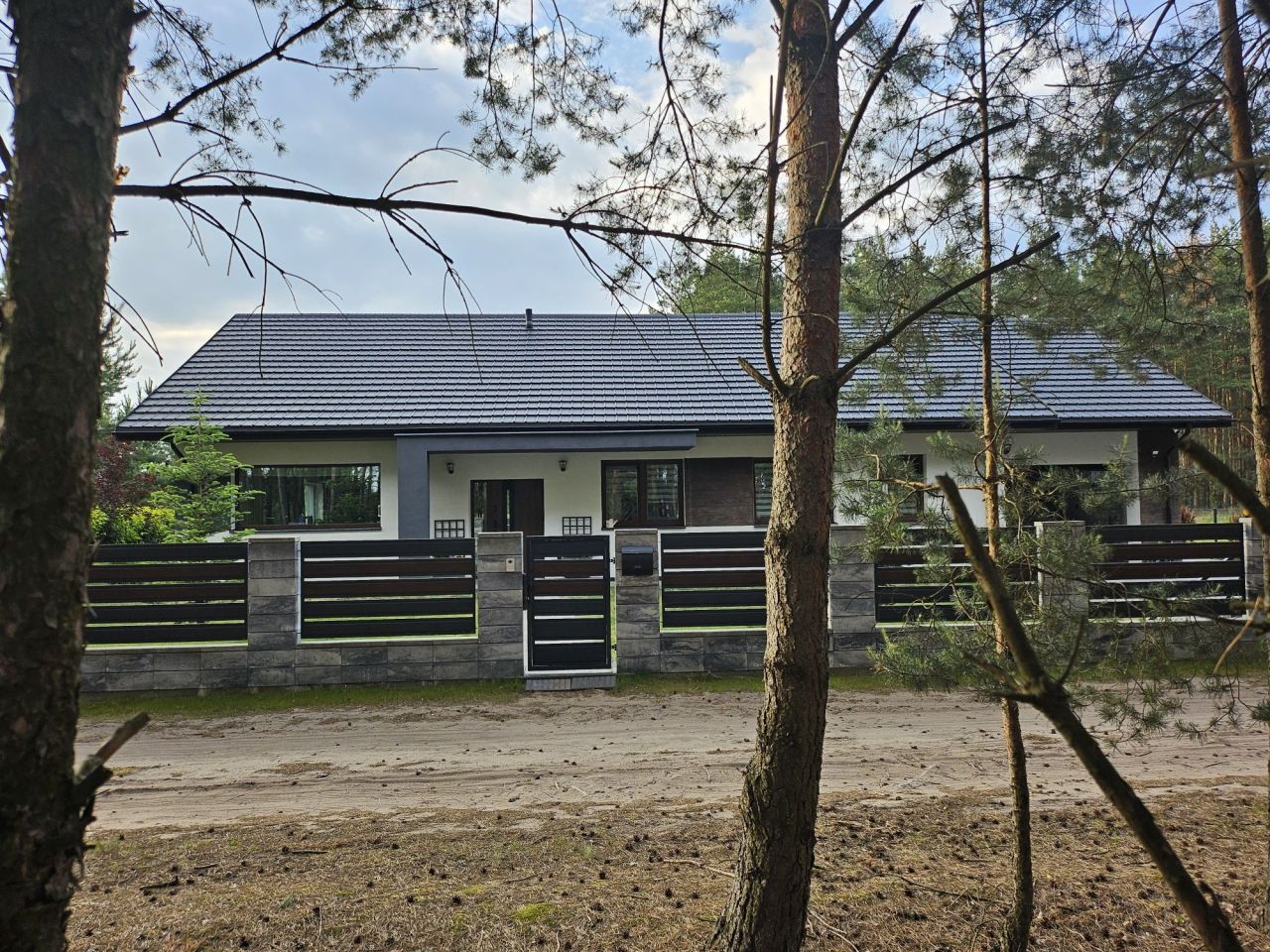 dom wolnostojący, 4 pokoje Żółtki-Kolonia