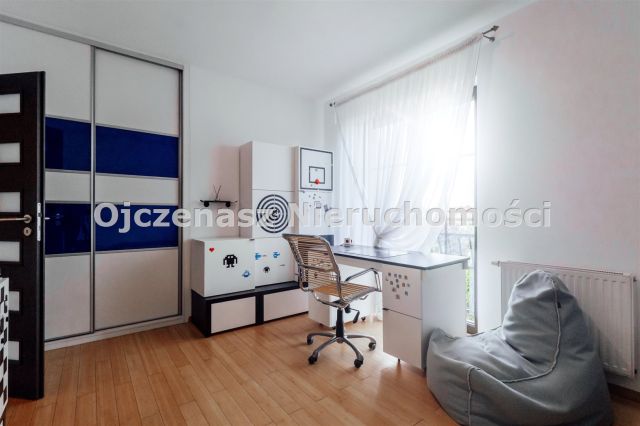 Mieszkanie 3-pokojowe Niemcz. Zdjęcie 12