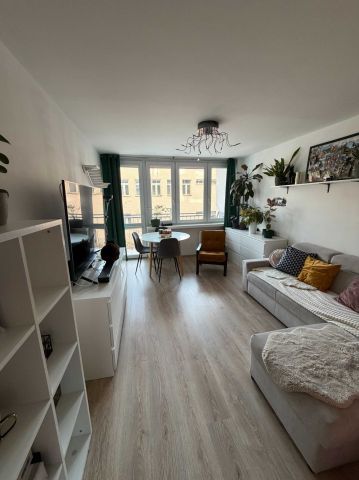 Mieszkanie 2-pokojowe Łódź Bałuty, ul. Julianowska. Zdjęcie 1