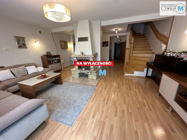 dom szeregowy, 5 pokoi Kielce. Zdjęcie 1