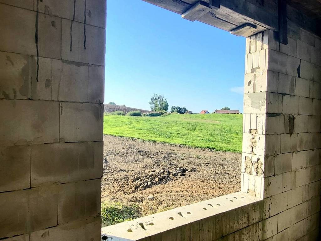 bliźniak, 6 pokoi Praslity. Zdjęcie 6