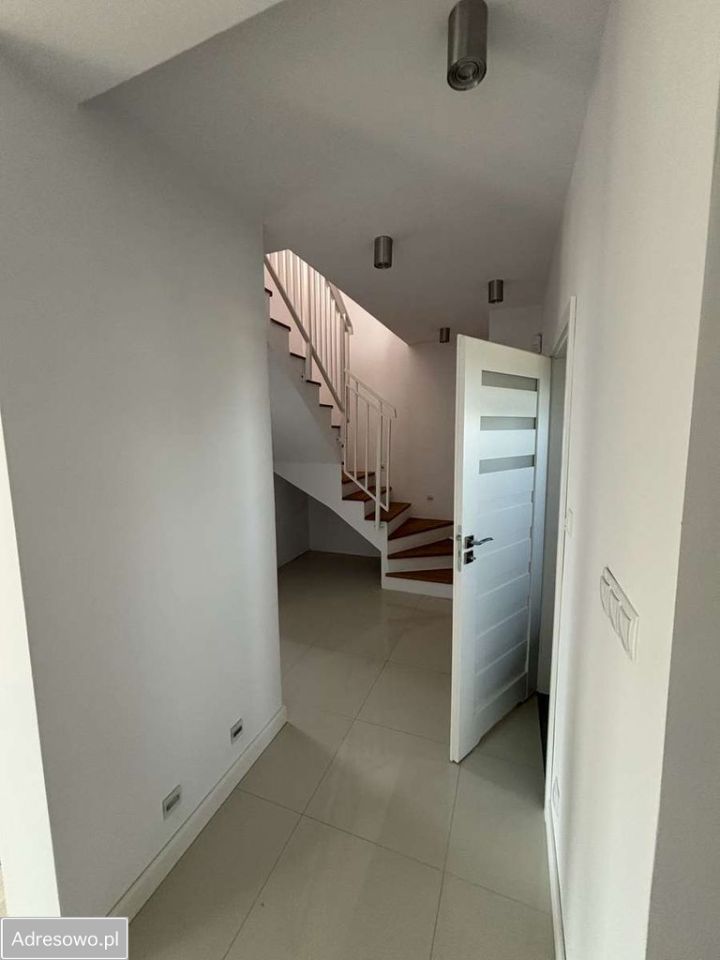 dom wolnostojący, 6 pokoi Gościno, ul. Różana. Zdjęcie 9