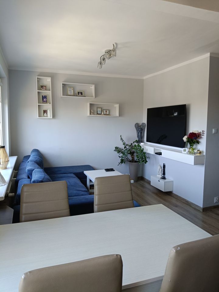 Mieszkanie 3-pokojowe Wawrów. Zdjęcie 2