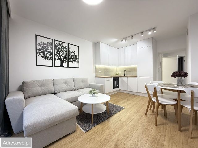 Mieszkanie 3-pokojowe Kielce KSM, ul. Wielkopolska. Zdjęcie 1