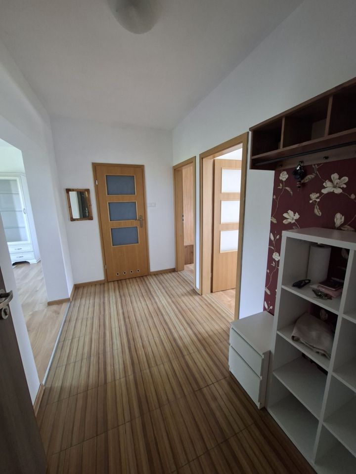 Mieszkanie 3-pokojowe Kutno, ul. dr. Antoniego Troczewskiego. Zdjęcie 2