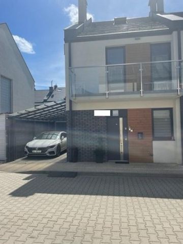 dom szeregowy, 4 pokoje Łódź Nowosolna, ul. Klementynkowa. Zdjęcie 1