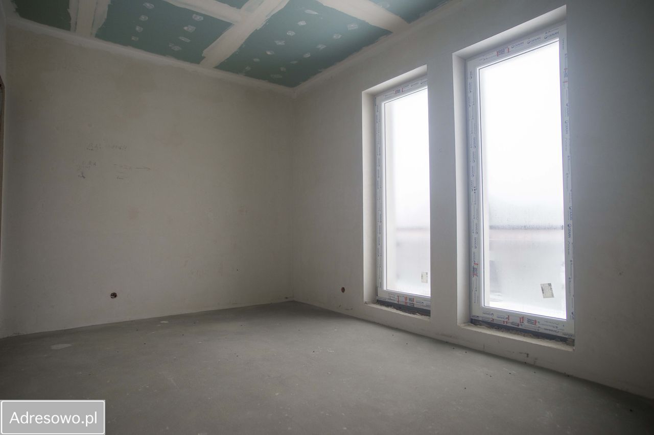 dom wolnostojący, 5 pokoi Tuszyn, ul. Roberta Kocha. Zdjęcie 9