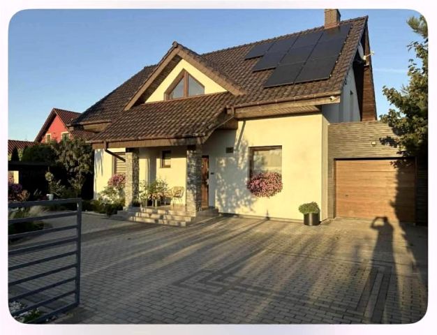 dom wolnostojący, 5 pokoi Brzezia Łąka, ul. Spokojna. Zdjęcie 1