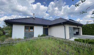 dom wolnostojący, 5 pokoi Czarne Błoto, al. Orzechowa