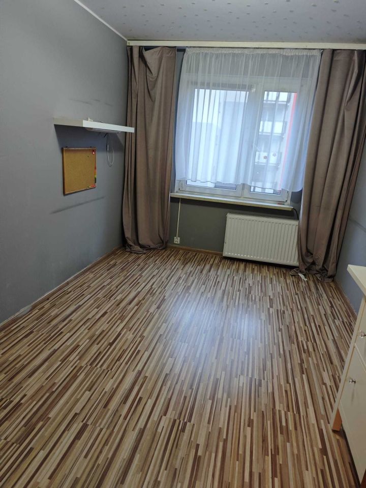 Mieszkanie 4-pokojowe Mysłowice Wesoła. Zdjęcie 3