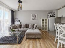 Mieszkanie 4-pokojowe Warszawa Wawer, ul. Wał Miedzeszyński. Zdjęcie 1