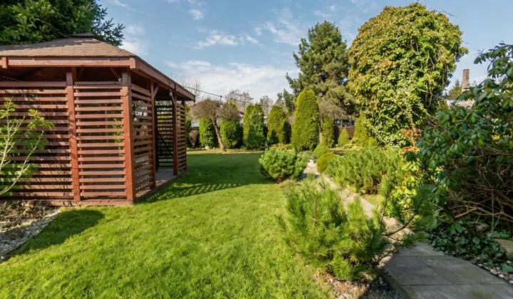 dom wolnostojący, 5 pokoi Elbląg, ul. Dębowa