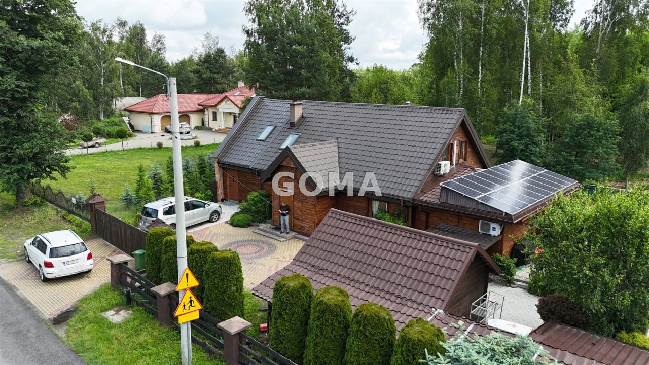 dom wolnostojący, 5 pokoi Kołaków. Zdjęcie 1