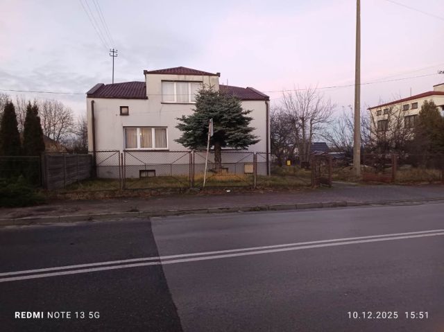 dom wolnostojący Kamieńsk, ul. Szkolna. Zdjęcie 1