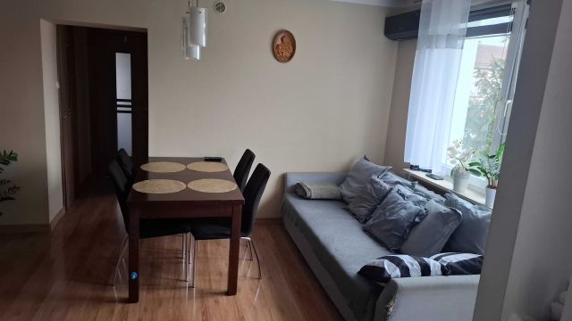 Mieszkanie 3-pokojowe Milejów, ul. Partyzancka. Zdjęcie 1