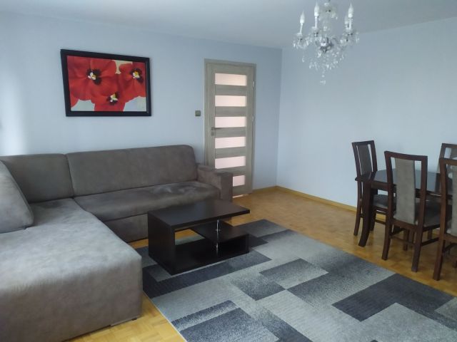 Mieszkanie 4-pokojowe Mielec, ul. Tytusa Chałubińskiego. Zdjęcie 1