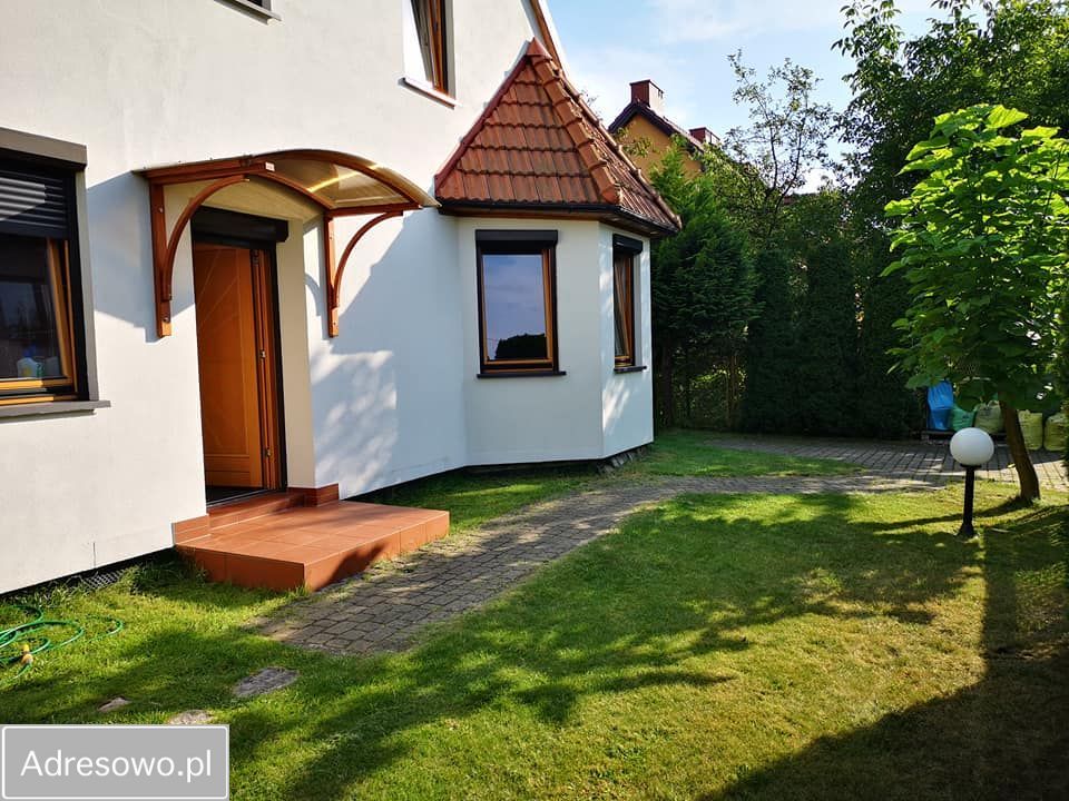 dom wolnostojący, 8 pokoi Zielonki. Zdjęcie 1