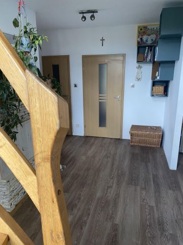 dom wolnostojący, 5 pokoi Wierzbice, ul. Ślężańska. Zdjęcie 47