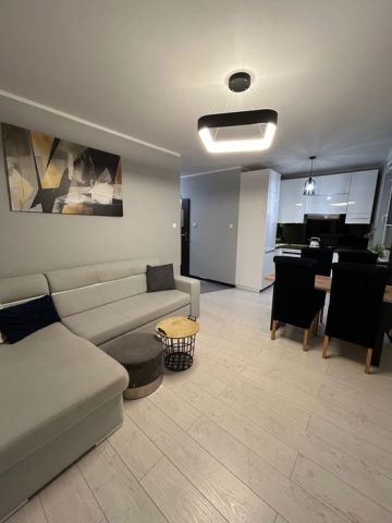 Mieszkanie 3-pokojowe Toruń, ul. Poznańska. Zdjęcie 1