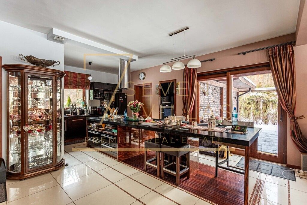 dom wolnostojący, 5 pokoi Magdalenka. Zdjęcie 3