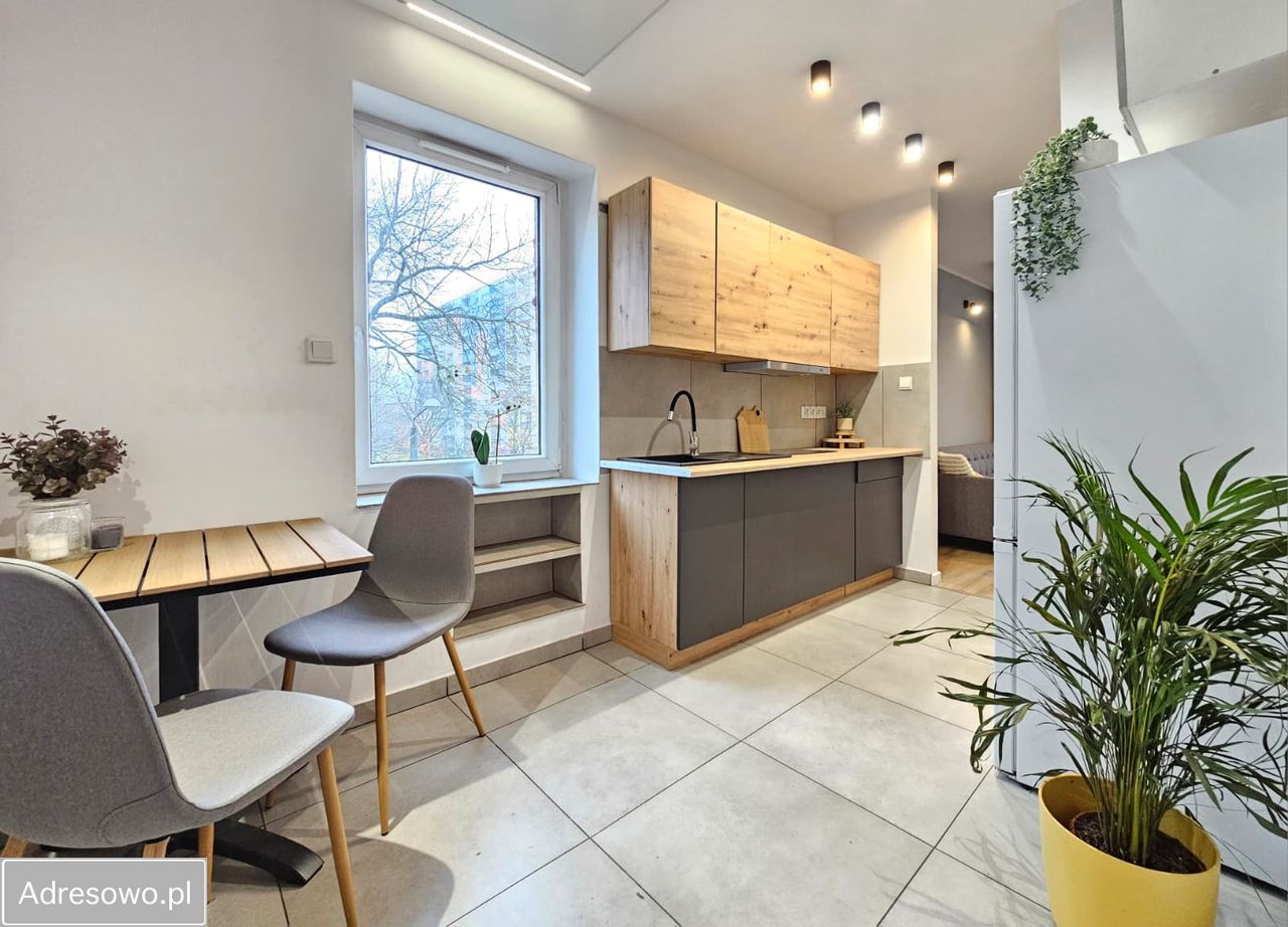 Mieszkanie 2-pokojowe Zabrze Centrum, ul. Tomasza Nocznickiego. Zdjęcie 12