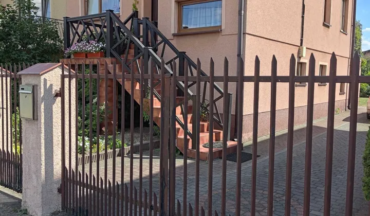 bliźniak, 5 pokoi Zelów