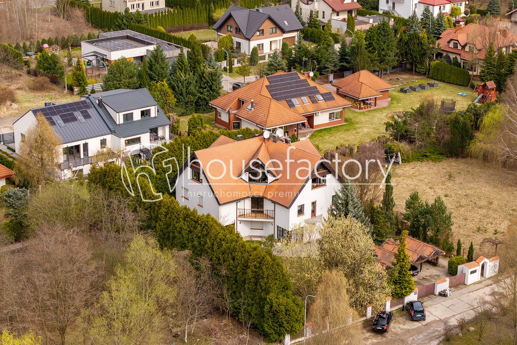 Mieszkanie 5-pokojowe Łódź Bałuty, ul. gen. Antoniego Jeziorańskiego. Zdjęcie 1