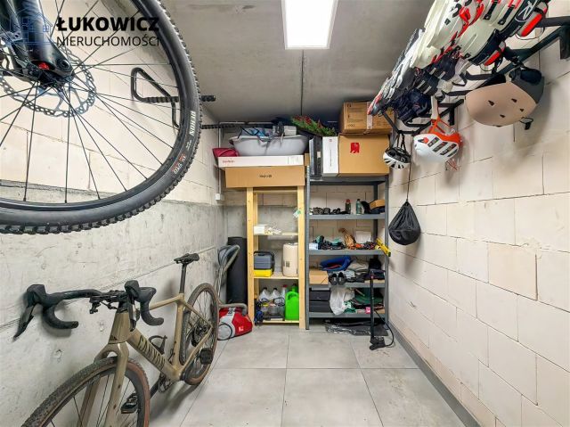 Mieszkanie 4-pokojowe Bielsko-Biała Kamienica. Zdjęcie 32