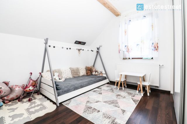 Mieszkanie 3-pokojowe Rączna. Zdjęcie 9