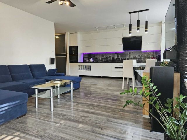 Mieszkanie 4-pokojowe Kołobrzeg. Zdjęcie 1