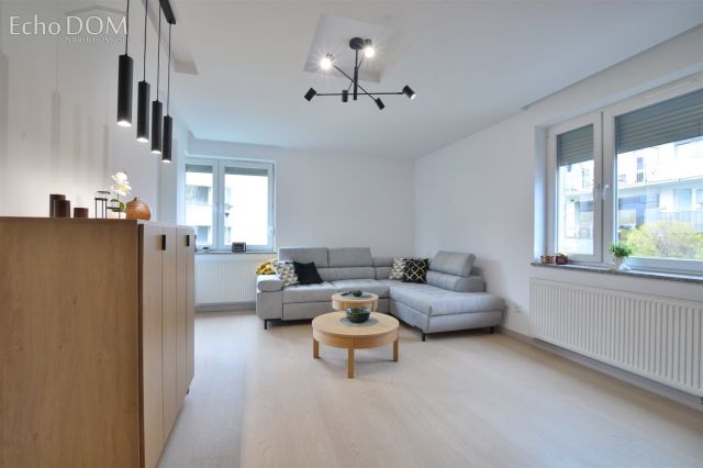 Mieszkanie 3-pokojowe Kraków Dębniki, ul. Mieczykowa. Zdjęcie 2