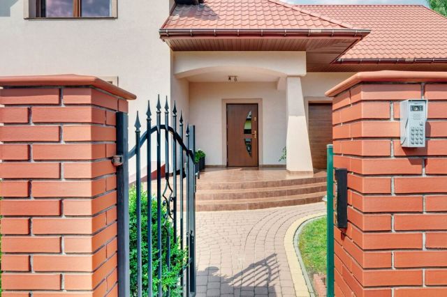 dom wolnostojący, 6 pokoi Bramki, ul. Dworcowa. Zdjęcie 25