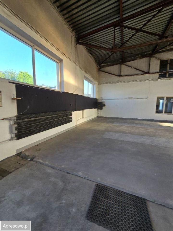 Hala/magazyn Lisi Ogon. Zdjęcie 19