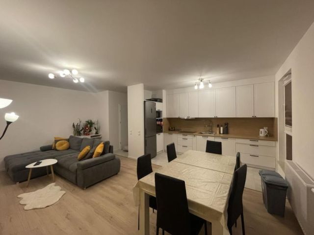 Mieszkanie 3-pokojowe Rumia, ul. Jeziorna. Zdjęcie 1