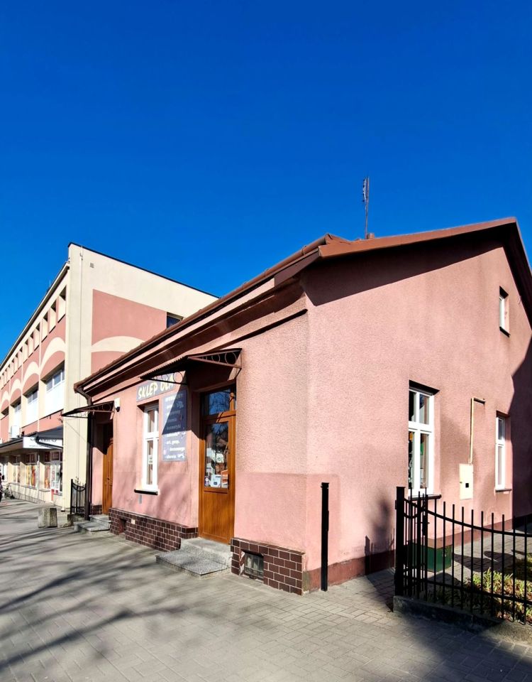 dom wolnostojący Tyczyn, ul. Rynek. Zdjęcie 1