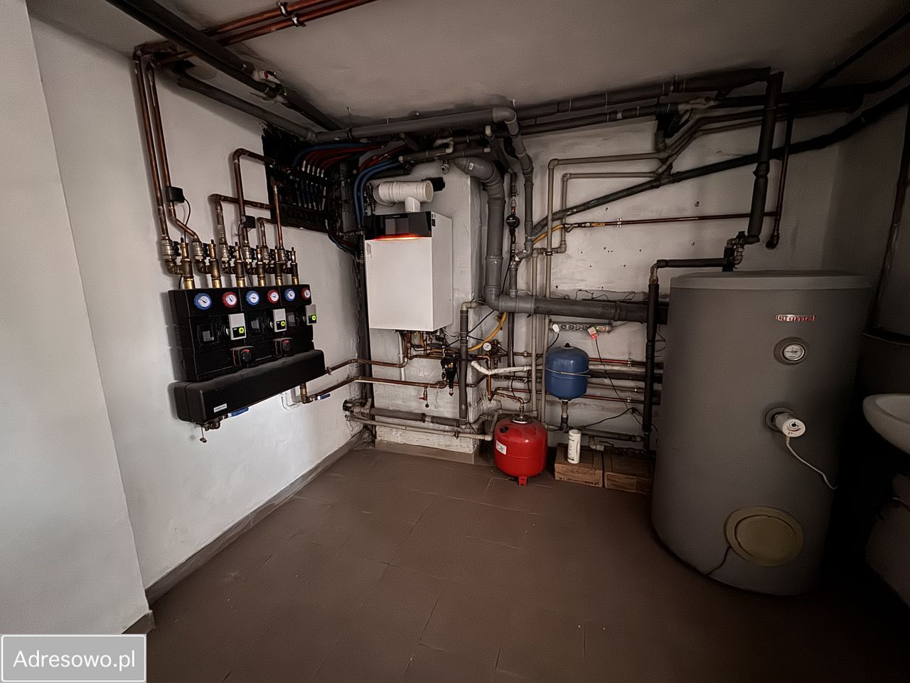 dom wolnostojący, 11 pokoi Okuniew, ul. Rattanowa. Zdjęcie 14