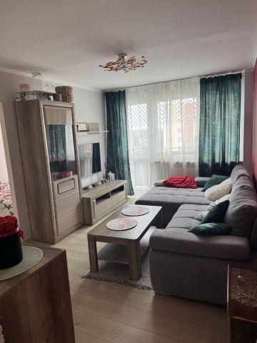 Mieszkanie 3-pokojowe Rosnowo. Zdjęcie 1