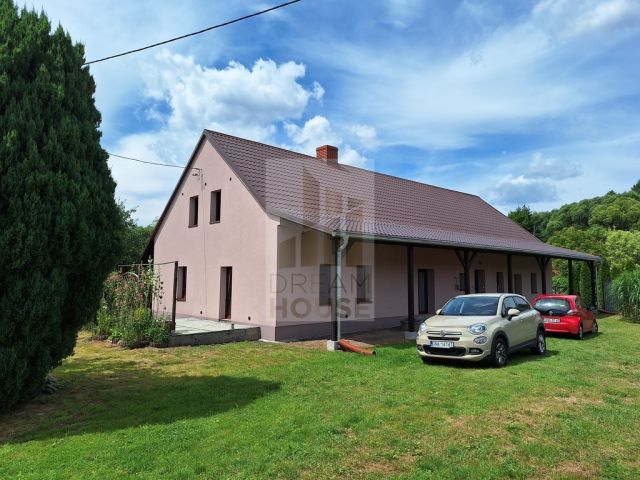 dom wolnostojący, 4 pokoje Kuźnica Dąbrowska. Zdjęcie 1