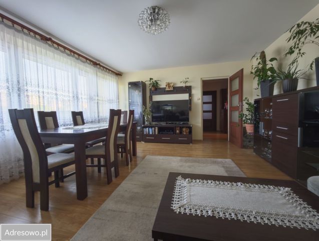 Mieszkanie 3-pokojowe Bełchatów, os. Dolnośląskie. Zdjęcie 1